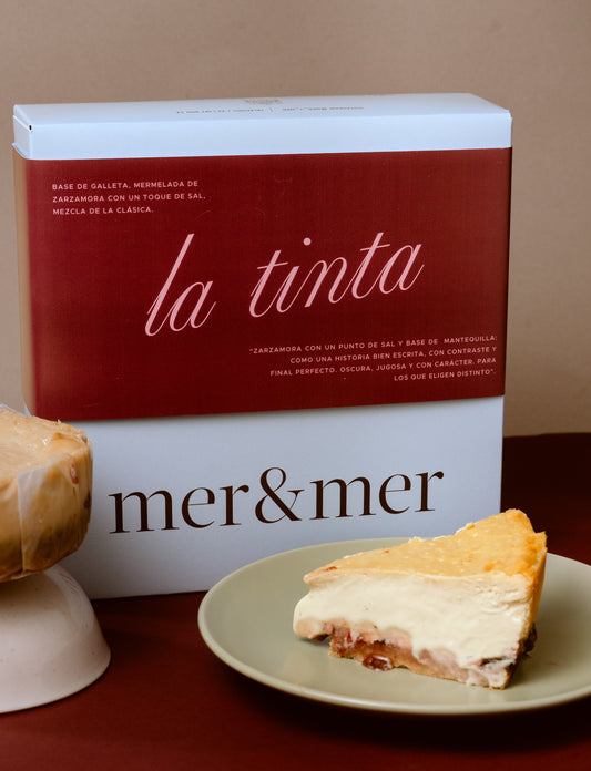 Tarta vasca de queso con mermelada de zarzamora y toque de sal, La Tinta de mer & mer.
